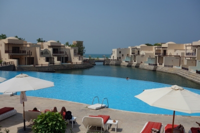 Pool des The Cove Rotana (Alexander Mirschel)  Copyright 
Informazioni sulla licenza disponibili sotto 'Prova delle fonti di immagine'